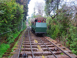 pozemn&iacute; lanovka